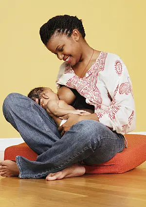 aa-woman-breast-feeding